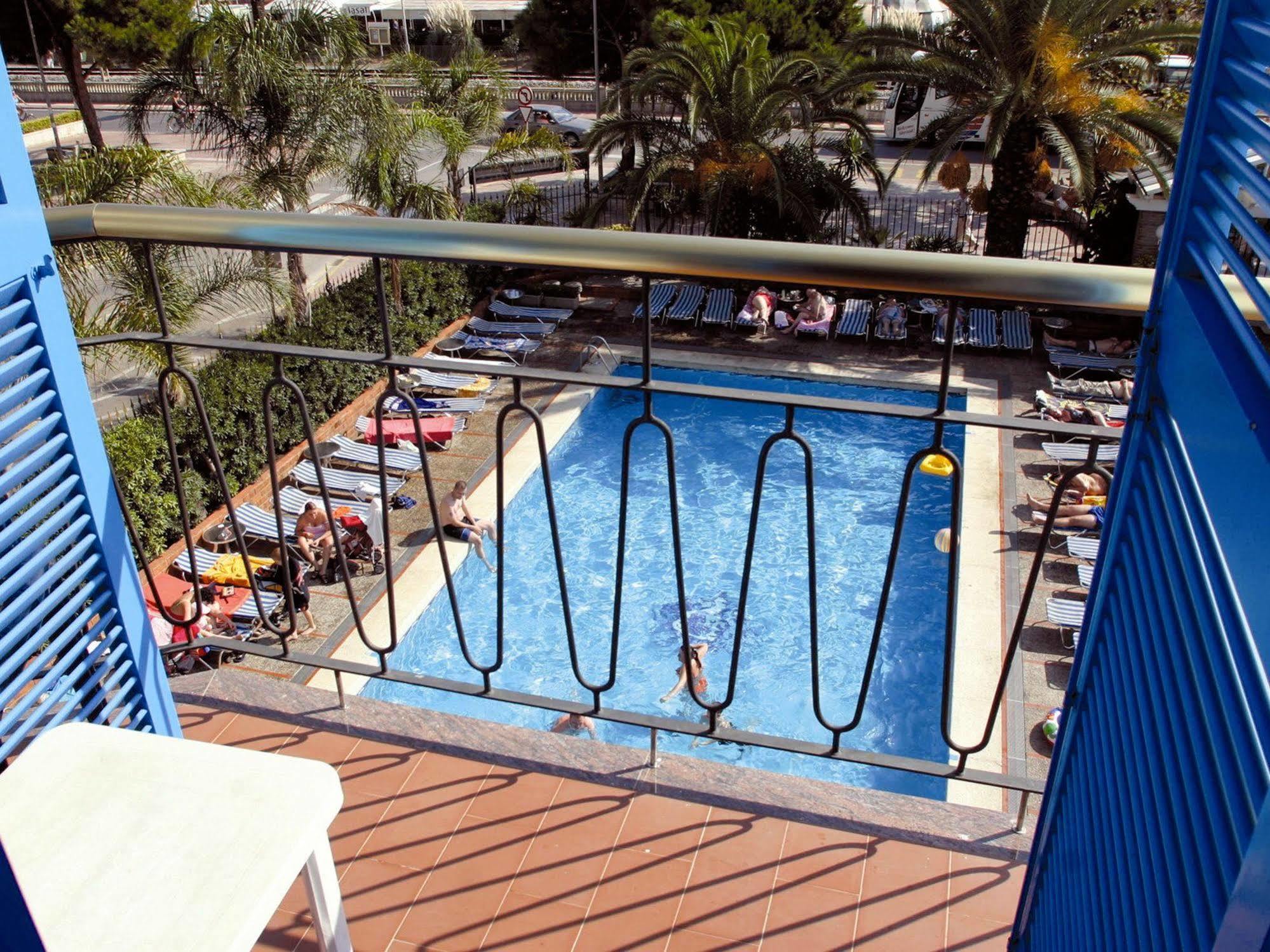 Htop Planamar #Htopenjoy Malgrat de Mar Bagian luar foto
